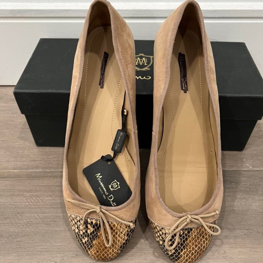 *BRAND NEW* Massimo Dutti Bailarina Puntera flats in taupe